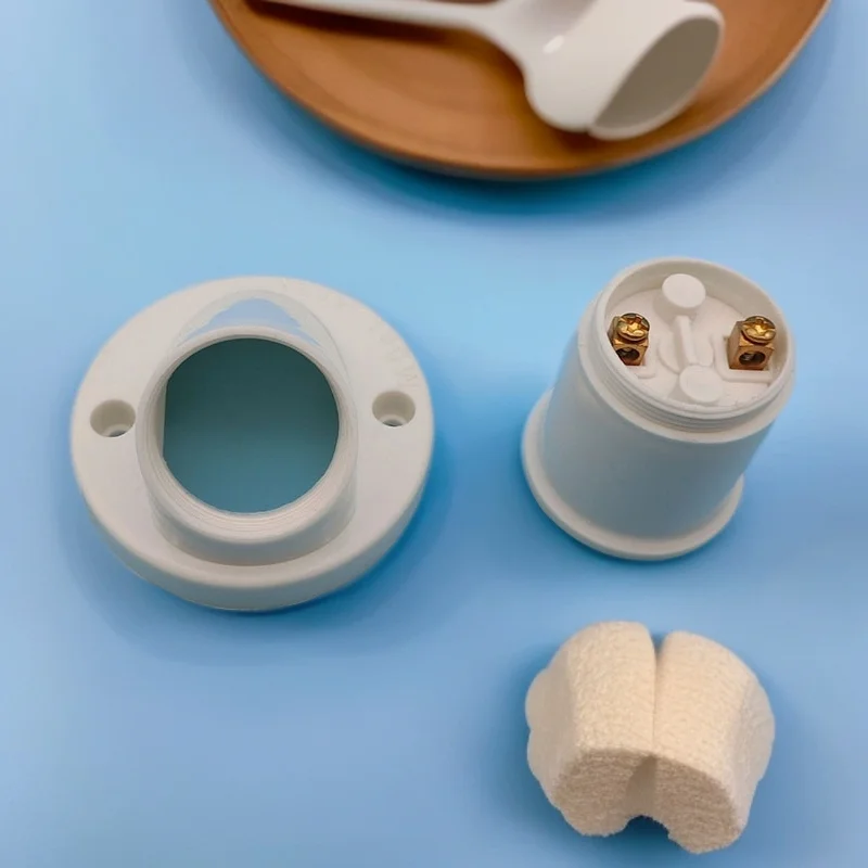 Portalampada bianco E27 con angolo di 45 gradi, vite obliqua, base per lampadina in plastica, portalampade da parete, convertitore adattatore