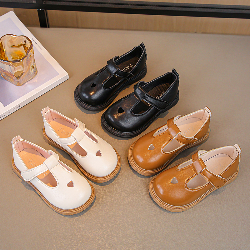 Женские кожаные туфли принцессы, милые мягкие туфли на плоской подошве с Т-образным ремешком и вырезами в форме сердца, весна-осень 2024