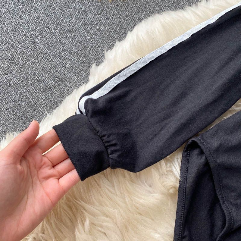 フード付きセーター結合長袖 Tシャツ女性対照的な色スリムに見える薄いデザインセンス無地下敷きトップス