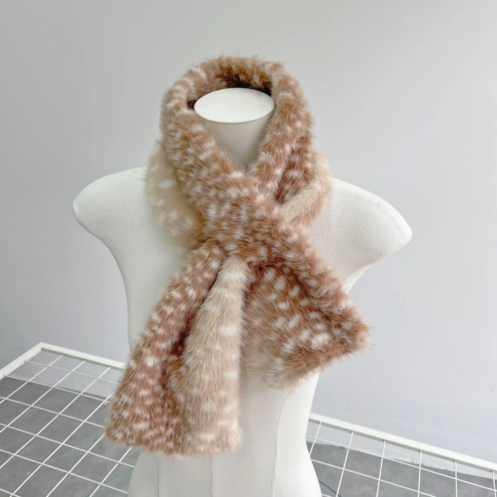 Sciarpa di peluche di alce di Natale invernale Sciarpa calda imbottita giapponese Dolce corna Kawaii Fascia per capelli Cosplay Accessori carini per Capodanno