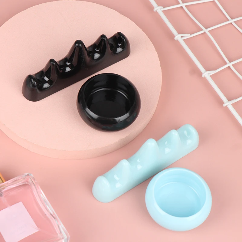 แปรงทําความสะอาดเล็บผู้ถือพลาสติก UV อะคริลิคเจลปากกาหม้อ Cleanser ถ้วยซักผ้าถ้วยผู้ถือแปรงเล็บเครื่องมือเล็บมืออาชีพ