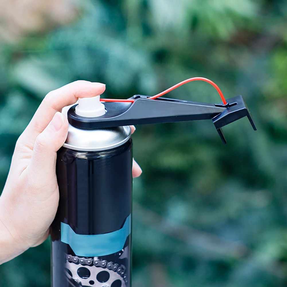 Lubricant Straw Holder Positioner Applicator with Motorcycle Chain Oil Storage Tool Mess-Free Chain Wax Chain Cleaner Attachment