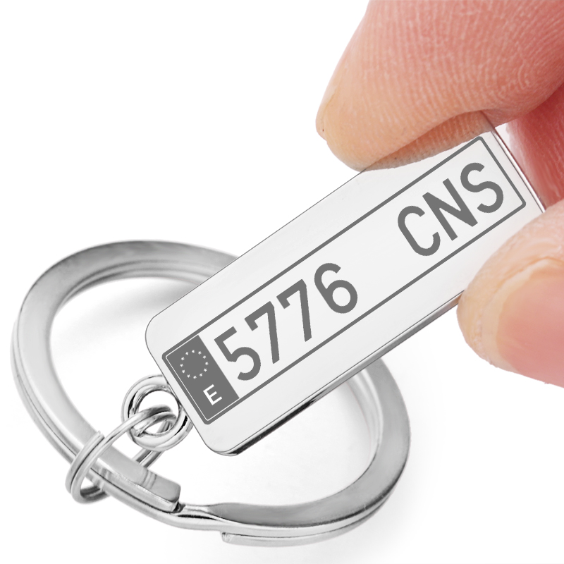 Llaveros personalizados, llavero con placa de número de coche personalizado, dijes para hombres, mujeres, pareja, amante, regalo, llavero de Metal, soporte de anillo P009