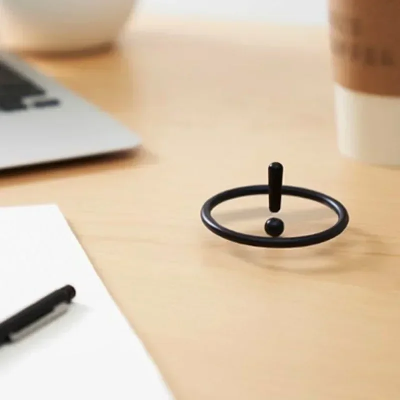 Creative ความเครียดบรรเทา Hovering Exclamation Point Gyroscope Decompression ของเล่นเด็กผู้ใหญ่ Desktop Spinning ปลายนิ้วของเล่น