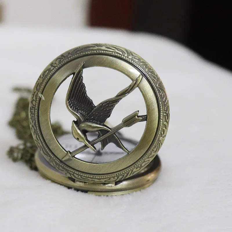 Retro-Quarz-Taschenuhr „Hunger Games“, beliebtes hohles Taschenuhr im Mockingbird-Design aus Bronze