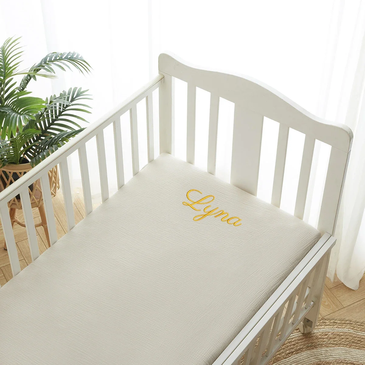 Sábanas de cuna de muselina bordadas con nombre personalizado para niñas y niños, sábana de algodón ajustada para cuna de bebé, juego de cama de colchón