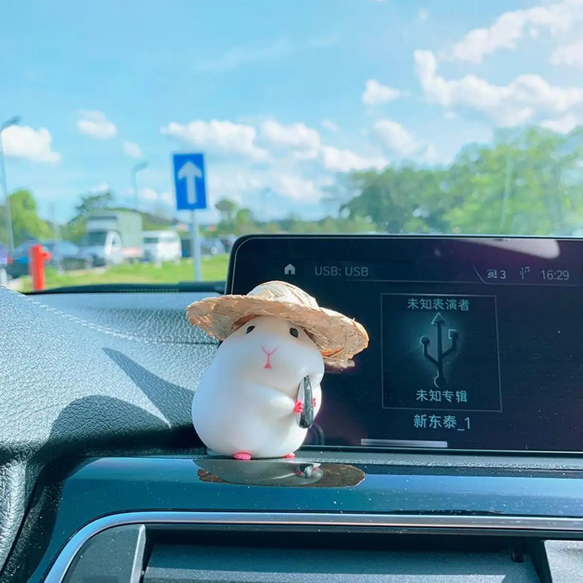 หนูแฮมสเตอร์น่ารักกับหมวกฟางเครื่องประดับรถ,ตกแต่งรถยนต์ Auto แดชบอร์ดภายในอุปกรณ์เสริม