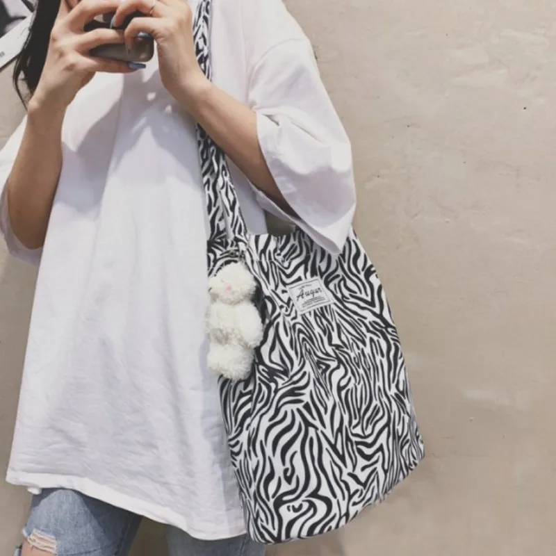 Sacola casual grande chique coreana, bolsa de ombro leopardo para senhoras, nova bolsa de compras, bolsa estampada estudante