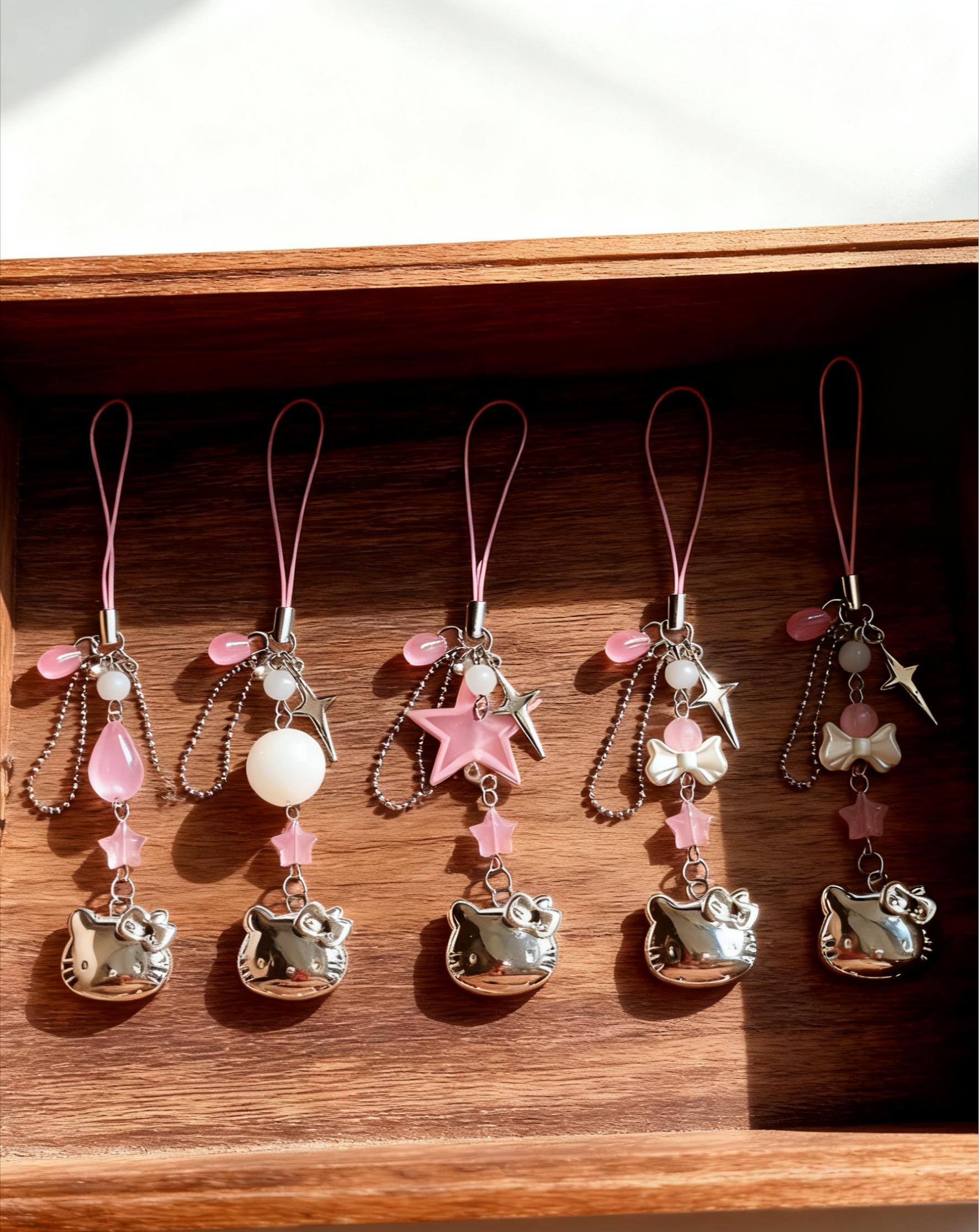 Bonito gatinho menina telefone corrente saco corrente pingente cordão presente de aniversário universal corrente pingente rosa dos desenhos animados sanrio