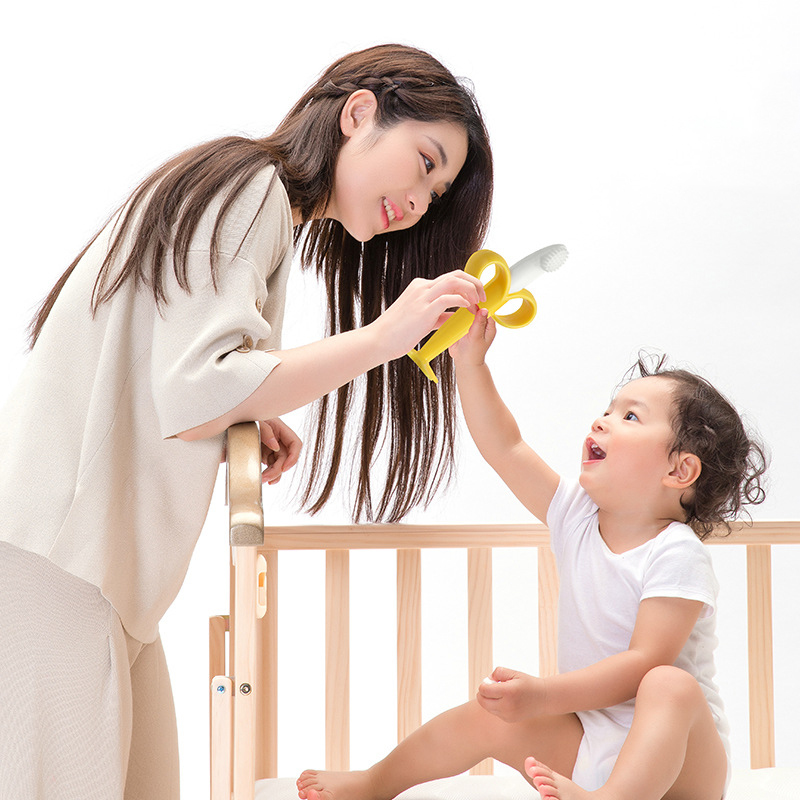 赤ちゃんのシリコーン歯が生えるトレーニング歯ブラシ,Bpaなし,バナナの形,安全な幼児のための歯が生えるリング,歯が生えるリング,ベビーガム,2個