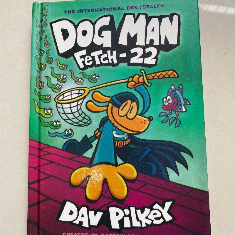 Zufällige 1 Buch neue original beliebte Comics die Abenteuer von Dog Man 8 Dav Pilkey Dogman Englisch Roman Buch für Kinder