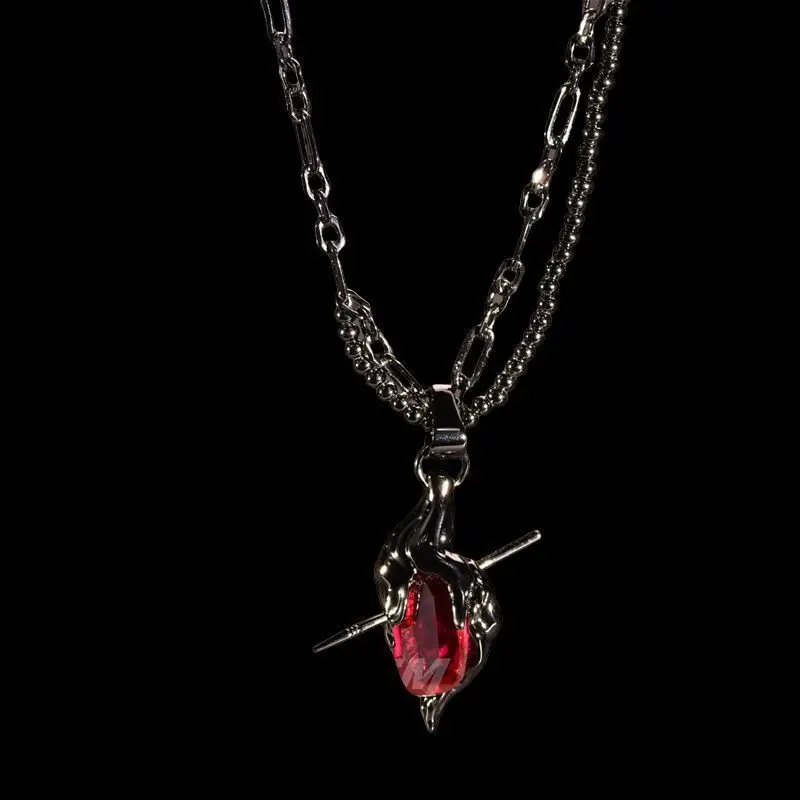 《Amor y espacio profundo》Qin Che Collar con Piercing en forma de corazón Colgante Juego de anime Peripheral Cadena de clavícula bidimensional Regalo de cumpleaños