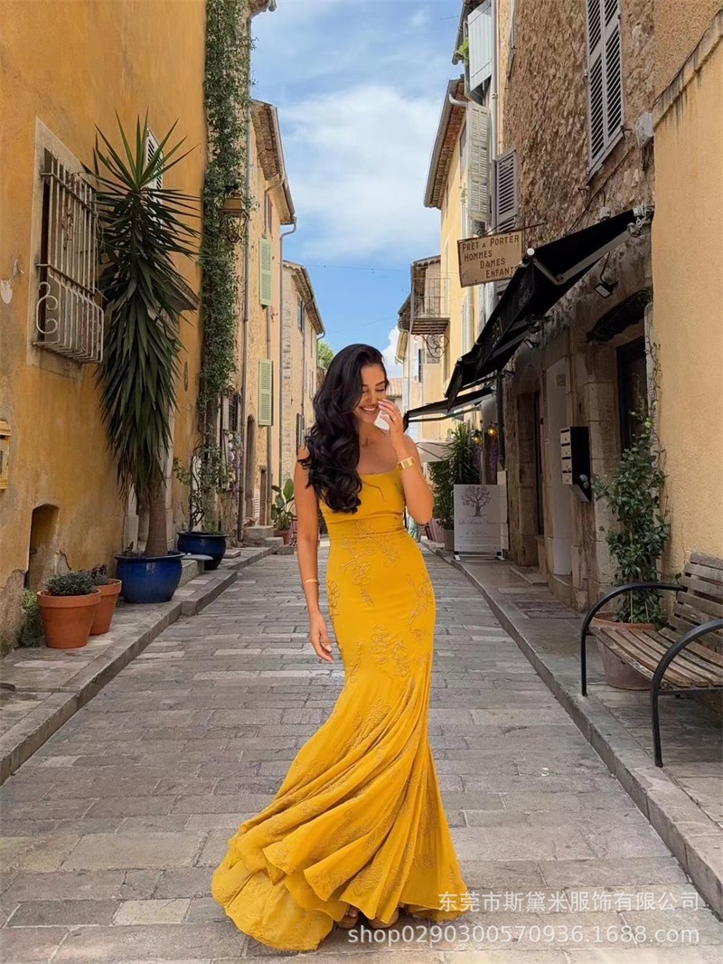 Vestido de fiesta amarillo con cuentas para mujer, vestido Sexy a rayas sin mangas, vestido de fiesta largo con cordones en la espalda, bata Formal de alfombra roja para cumpleaños