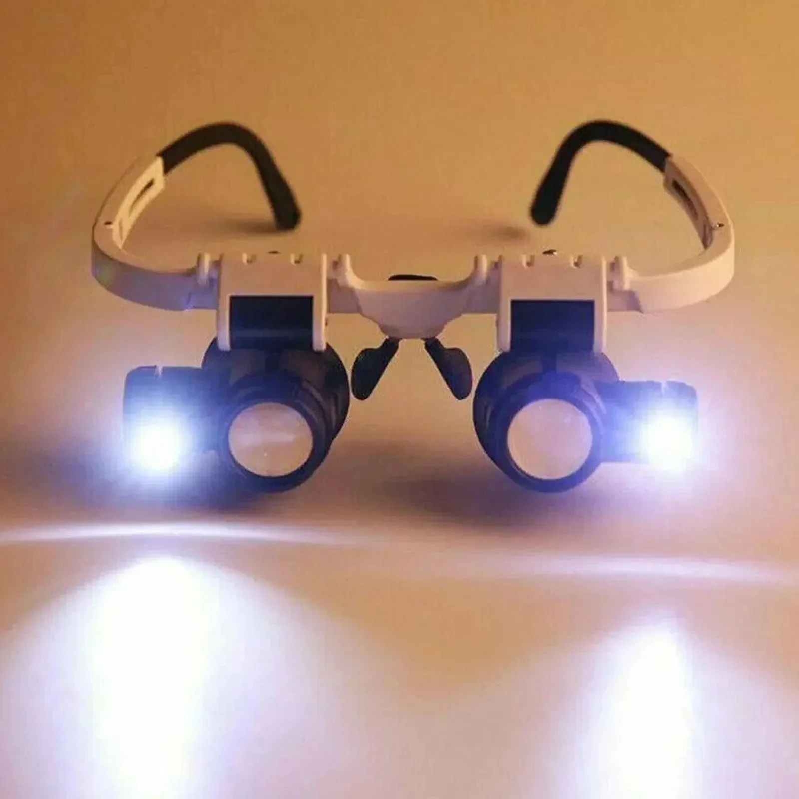 Lente d'ingrandimento 8X/15X/23X Orologiaio da gioielliere con luce a LED Lente d'ingrandimento telescopica per fascia Occhiali da lettura Lenti di ingrandimento Occhiali