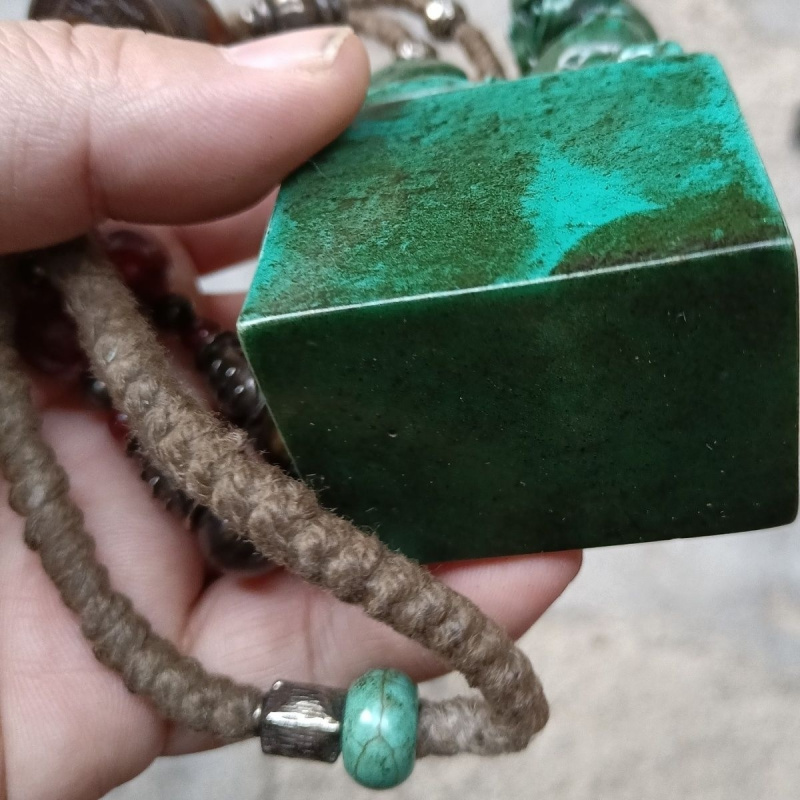 Antique Collection Natural High Porcelain Turquoise Seal Handheld Piece,The patina is rich and the appearance is intact,Real Sho