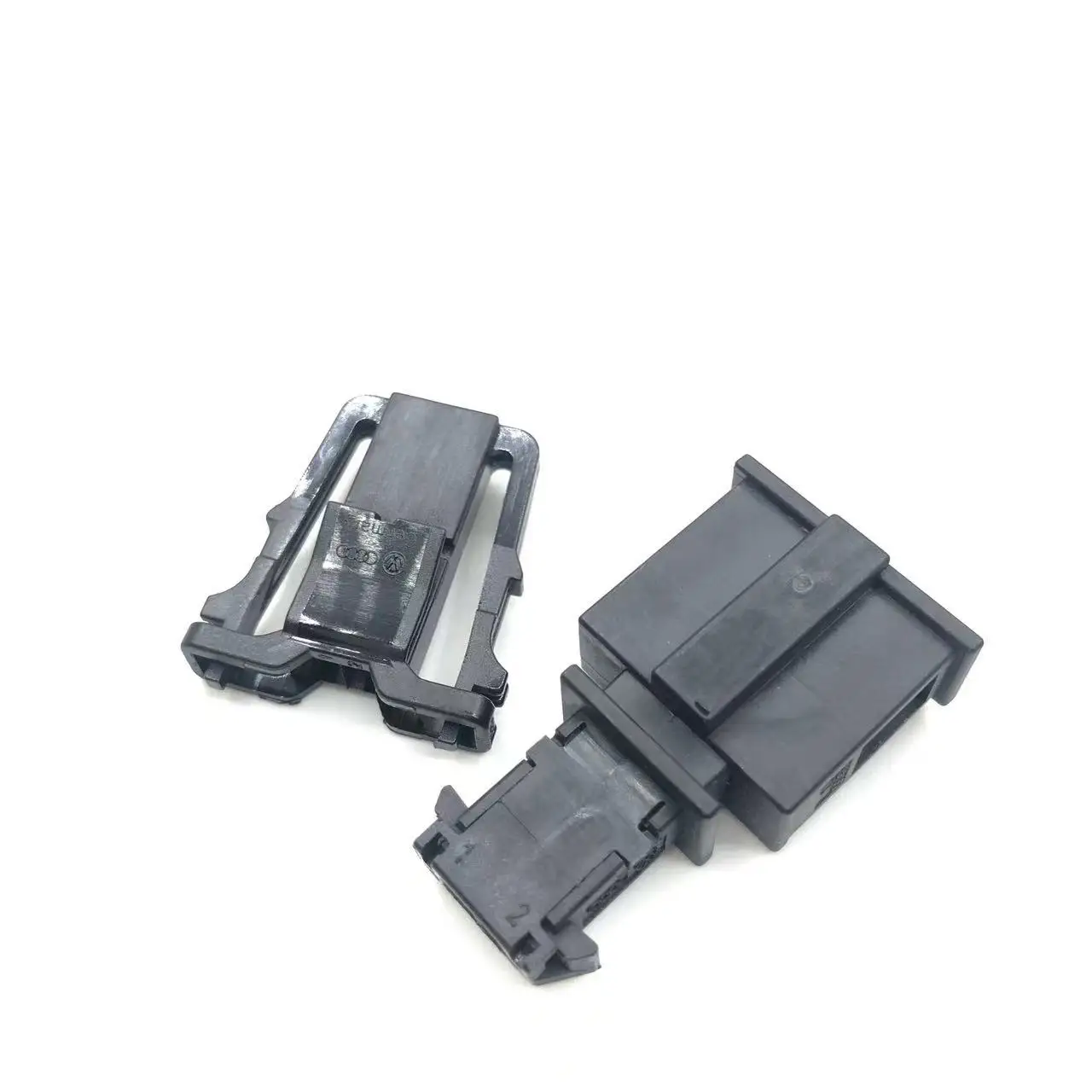 Adapted to Volkswagen's high pitched speaker cable, Magotan CC, Sagitar, Langyi, Touareg, Lingdu Golf Polo, suitable for non-des