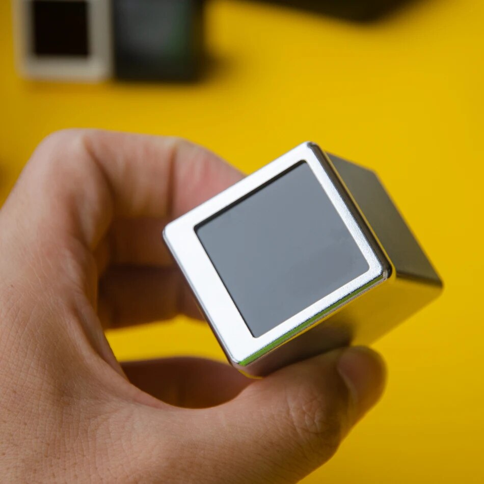 Super Cool Mini WiFi Desktop Weather Digital Clock Station with IPS LCD Screen Gadget for Decoration