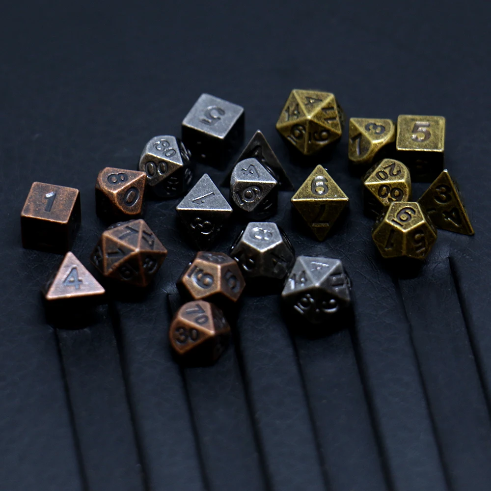 7 pçs conjunto de metal mini jogo de tabuleiro arqueado conjunto de dados poliédricos jogo de mesa dados rpg dados