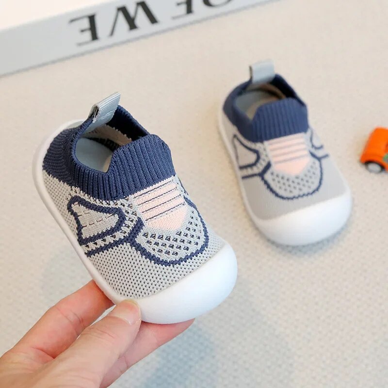 Zapatos antideslizantes de fondo suave para bebé, zapatos para caminar, estribos, calcetines para niños de 1 A 3 años, primavera y otoño