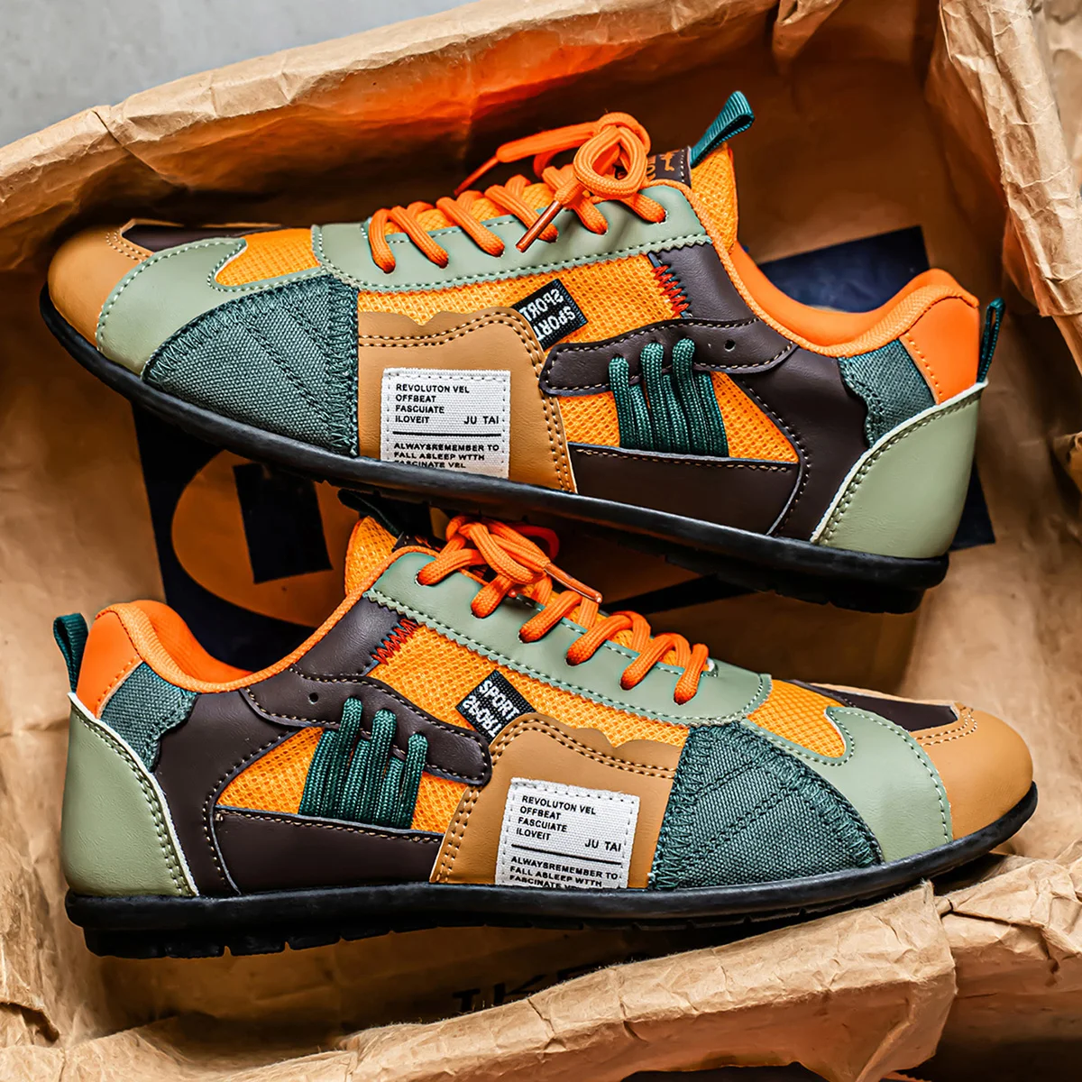 Herren-Freizeitsport, Outdoor-Wandern, trendige Mode, Straße, bequem