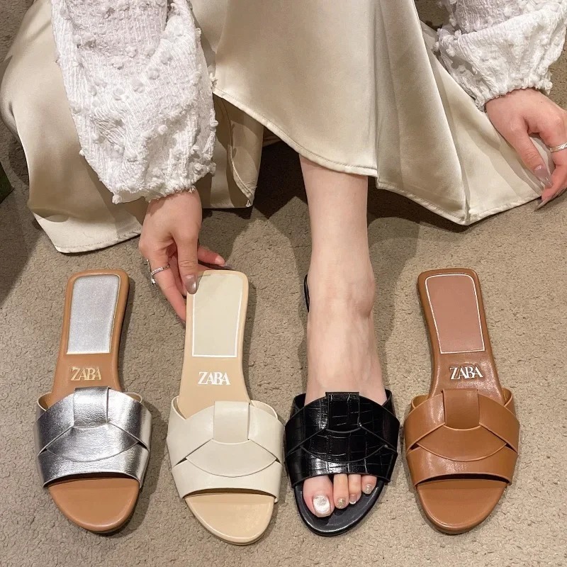 Designer New Sandals Low Heel Comfortable Slippers Sexy Peep Toe Shoes Luxurious Outdoor Beach Women's Breathability Shoes