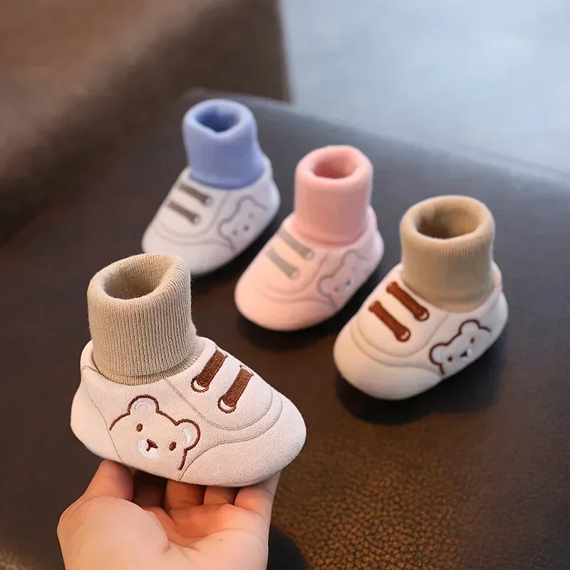 Baby Socken Schuhe Kleinkind niedlichen Cartoon Kinder Jungen Schuhe weiche Gummis ohle Kinder boden Sneaker Booties Kleinkind Mädchen ersten Walker