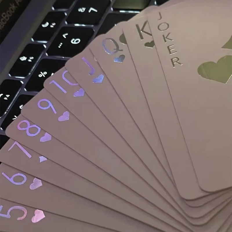 Lebhafte, im Dunkeln leuchtende Spielkarten, unterhaltsames Familienspiel für Erwachsene, langlebiges Kartonmaterial, perfekt zum Verschenken