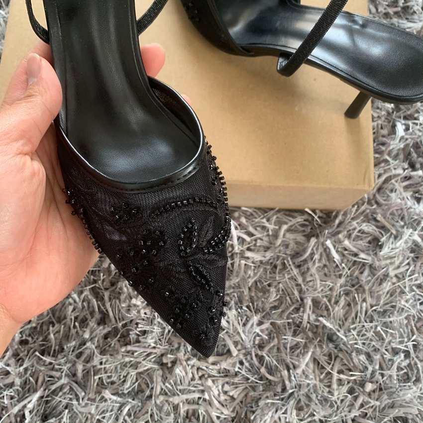 Zwart geborduurde mesh slingback hoge hakken sandalen voor dames designer schoenen vrouw elegante stijl bruiloft pompen