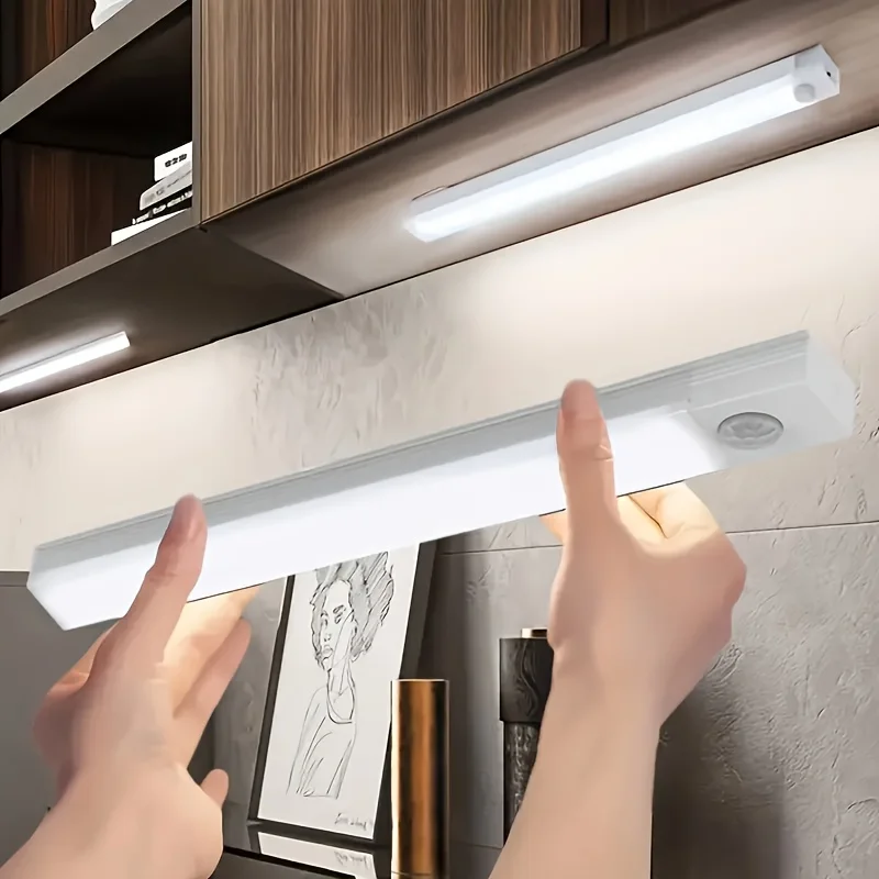 Luz LED nocturna inalámbrica con Sensor de movimiento, luz recargable tipo C para armario, lámpara de armario, retroiluminación de escalera para cocina LED