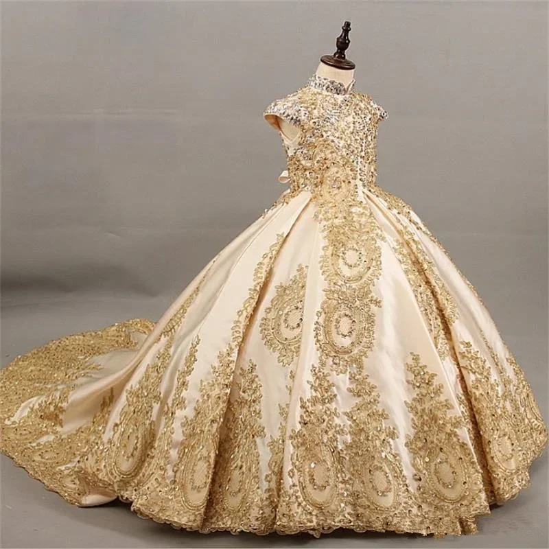 女の子のための黄金のビーズの花のドレス,結婚式の服,ファッショナブルな,pageant,ノースリーブ,レースのアップリケ,聖体拝領,女の子のための