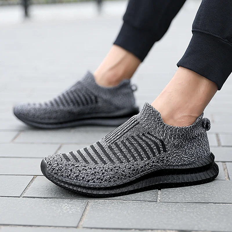 2025, atmungsaktive Herren-Freizeitschuhe, leichte Outdoor-Wanderschuhe für Herren, rutschfeste Herren-Turnschuhe, Slip-on-Flats, vulkanisierte Schuhe