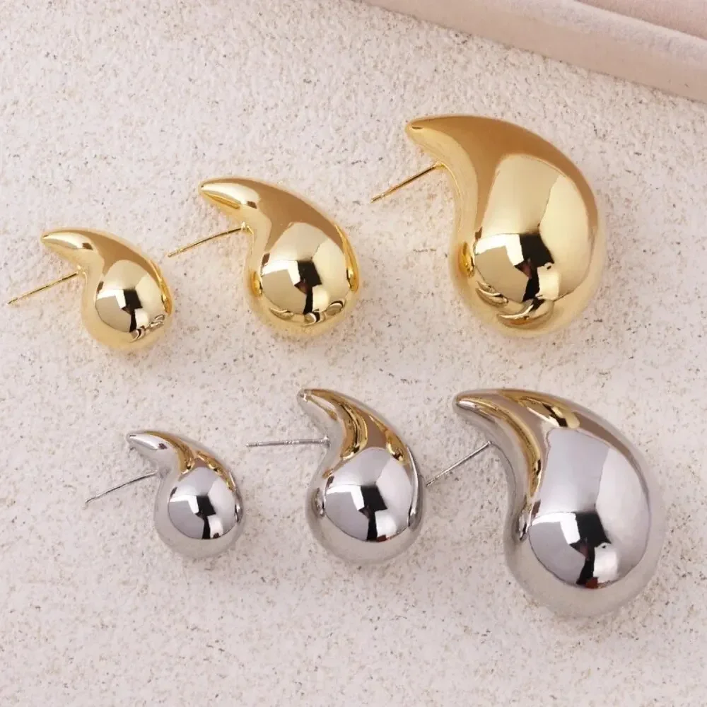 Orecchini a bottone con goccia d'acqua Color oro Design semplice Ins orecchini Post donna 3 dimensioni disponibili colore argento gioielli per ragazze con superficie grande