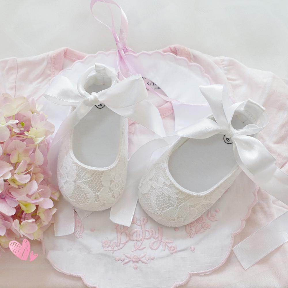 Dollbling Weiß Spitze Taufe Baby Schuhe Perfekte Taufe Zurück Strap Lange Schwanz Band Schuhe Ballett Kleiner Mädchen Erste Wanderer