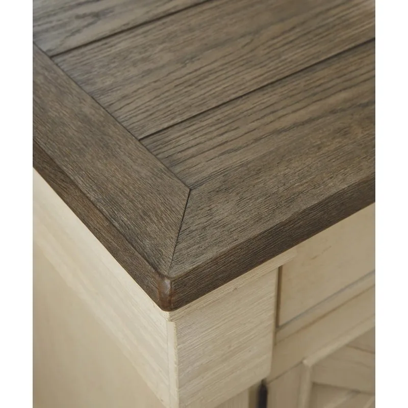 Bolanburg Farmhouse 5 Drawer Chest with Dovetail Construction