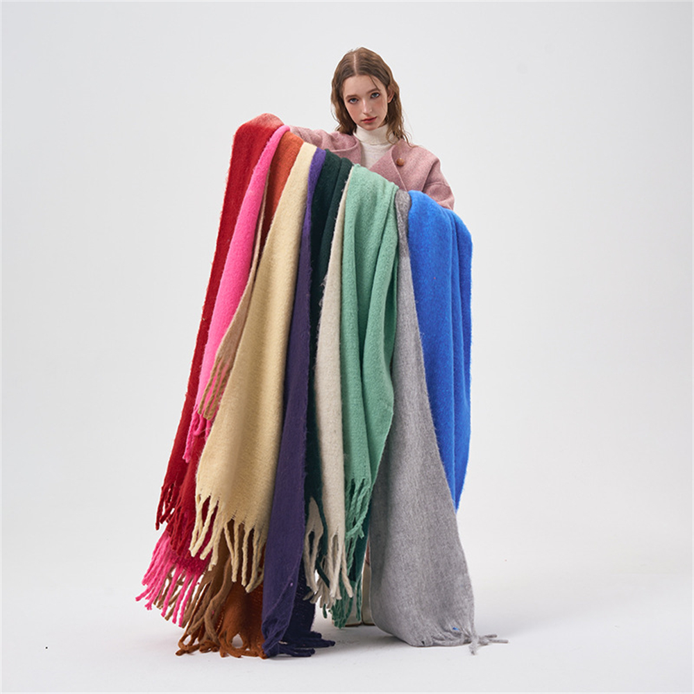 Bufanda de Cachemira de imitación gruesa para invierno, chal suave largo con franjas de diferente Color, Pashmina de lujo para mujer, Bufanda con borlas Echarpe
