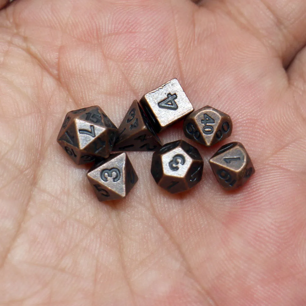 7 pçs conjunto de metal mini jogo de tabuleiro arqueado conjunto de dados poliédricos jogo de mesa dados rpg dados