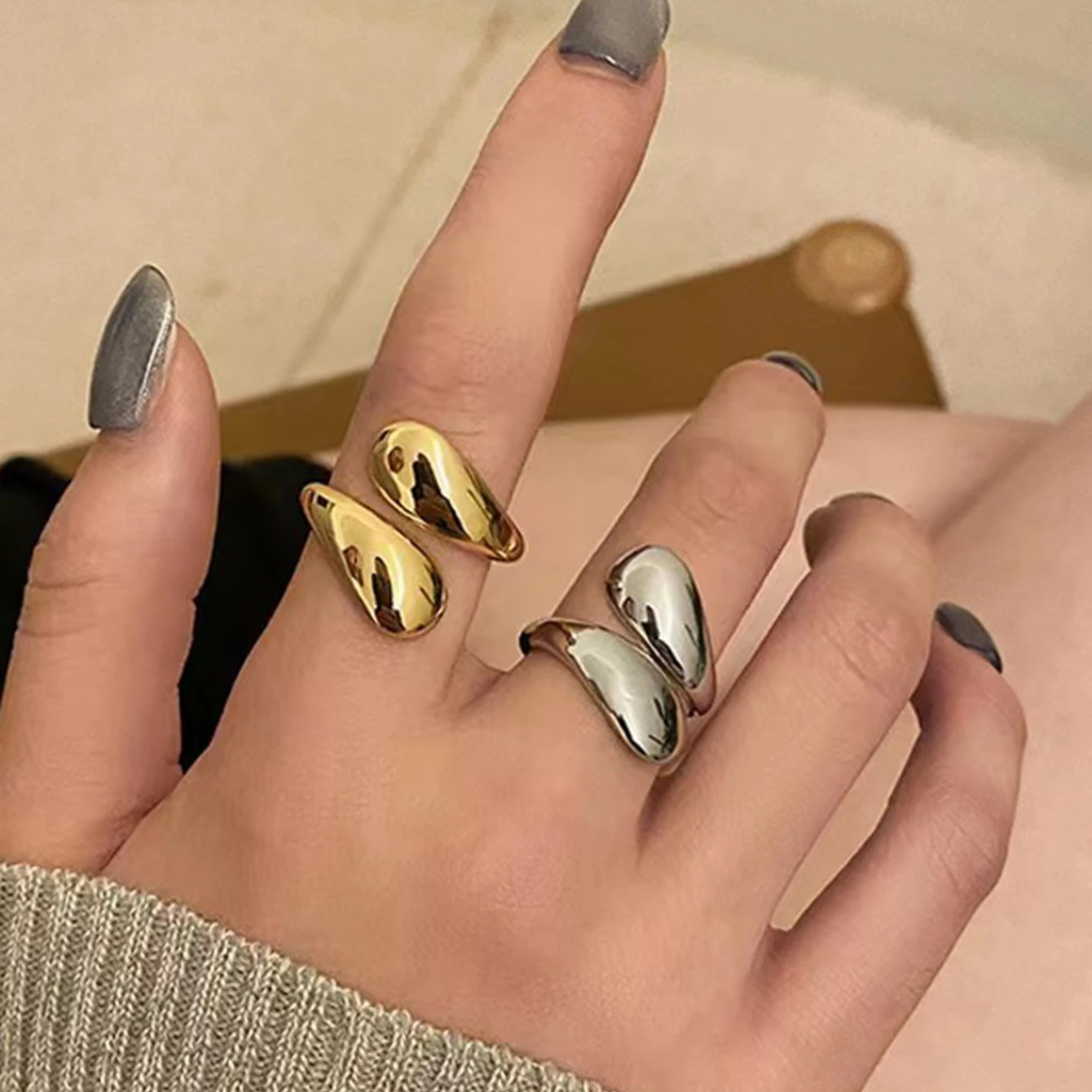 Une seule bague pour femme, bague ouverte simple en forme de goutte d'eau, adaptée à un usage quotidien et aux vacances