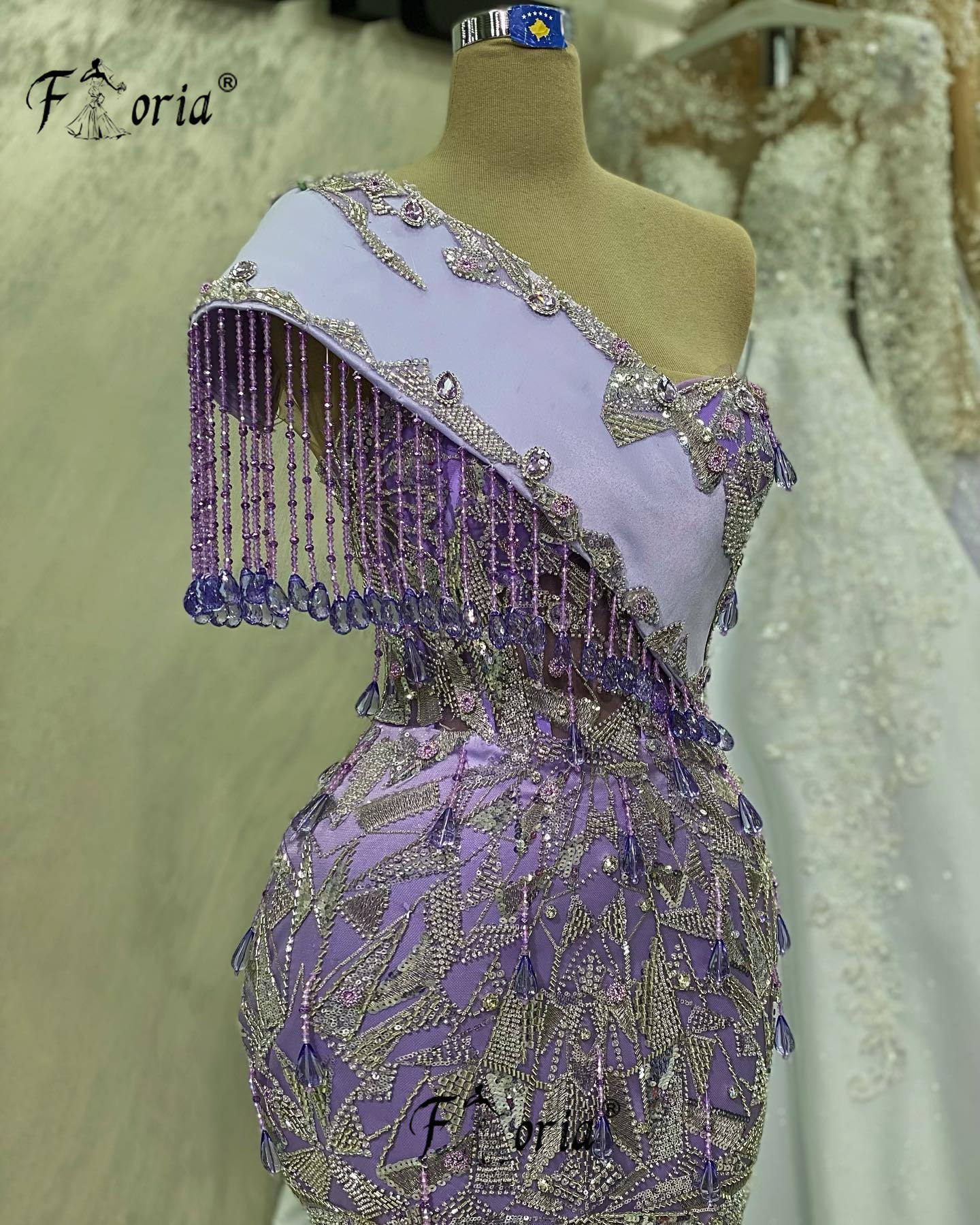 Wunderschöne Dubai Meerjungfrau Abendkleider Exquisite Kristall Quaste Perlen Lila Hochzeit Party Kleid Arabisch Formelle Anlässe Kleid Robe