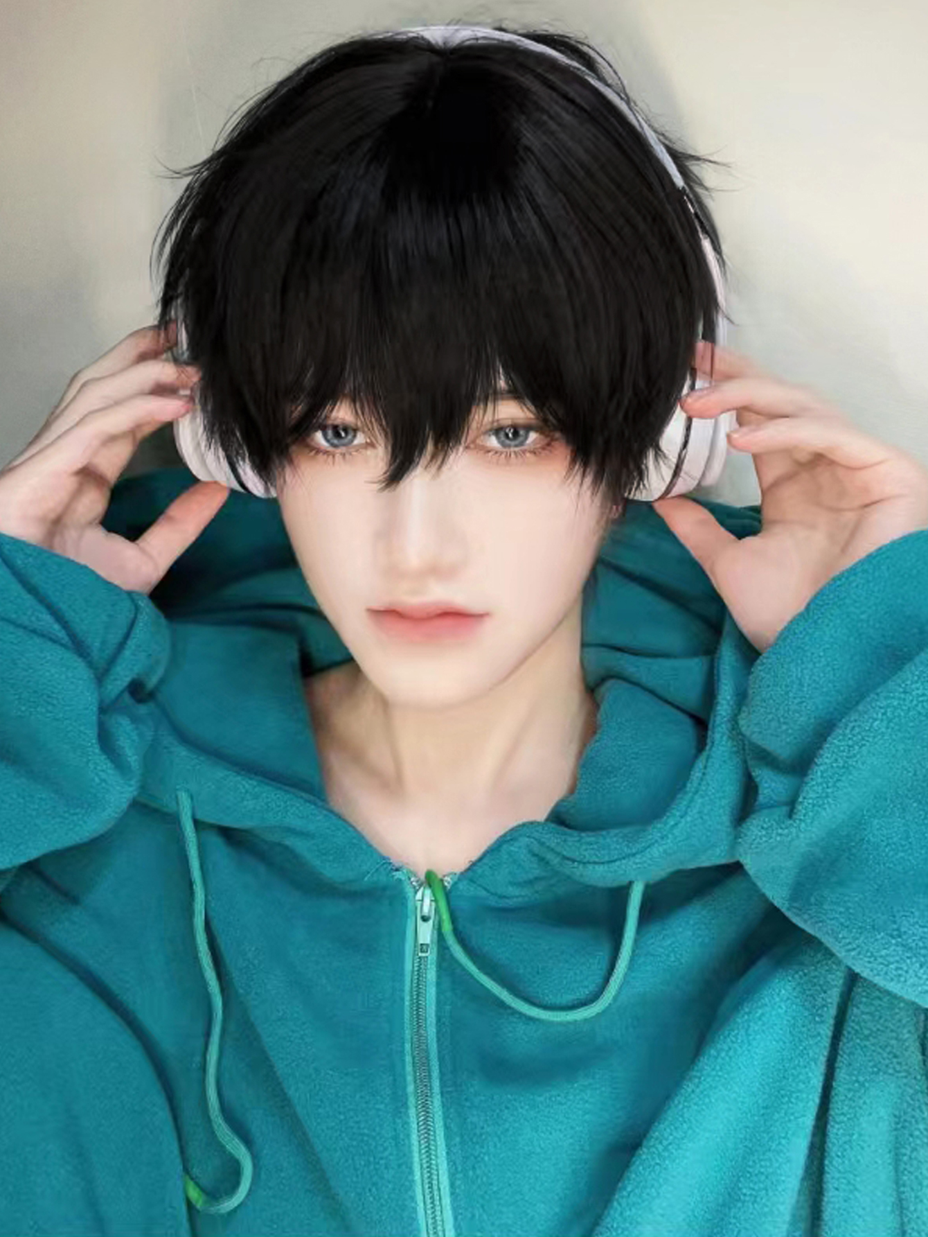 男性と女性のためのフリンジ付き合成かつら,短い滑らかな髪,美しいスタイル,黒い色,さわやか,日常使用,耐熱性,10インチ