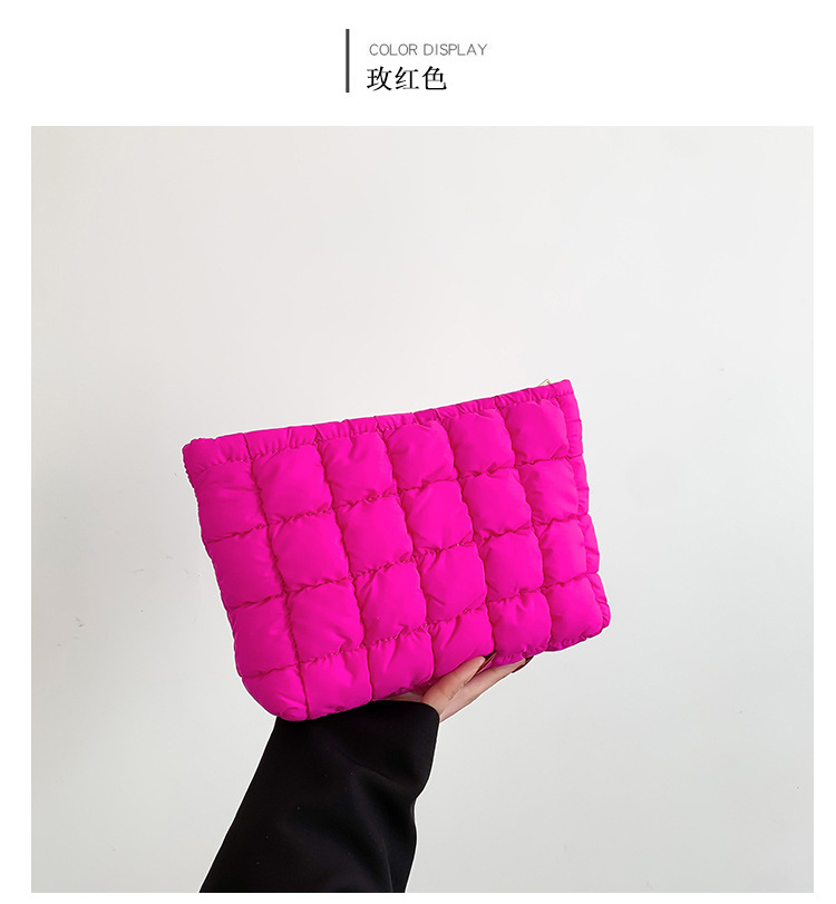 Women Makeup Pouch Padded Quilted Makeup Storage Bag Puffer Makeup Bag Large Cosmetic Organizer Bag Clutch Handbag Beauty Case