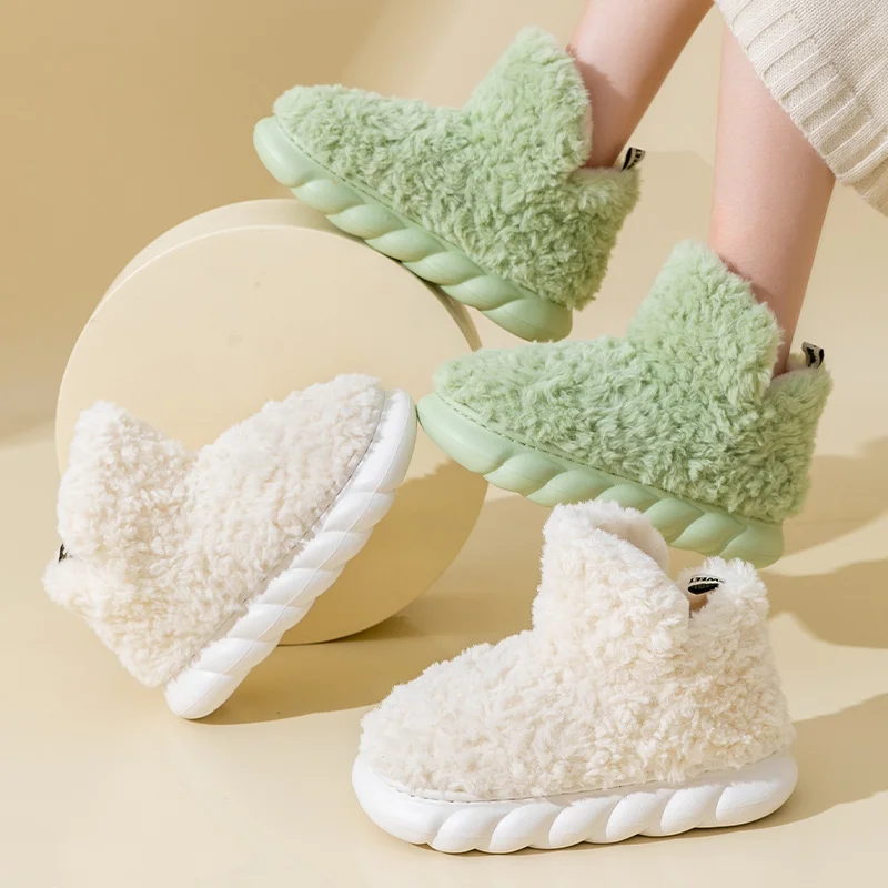 Chinelos de algodão para uso doméstico feminino de outono e inverno, novos sacos de pelúcia internos com saltos quentes para uso externo