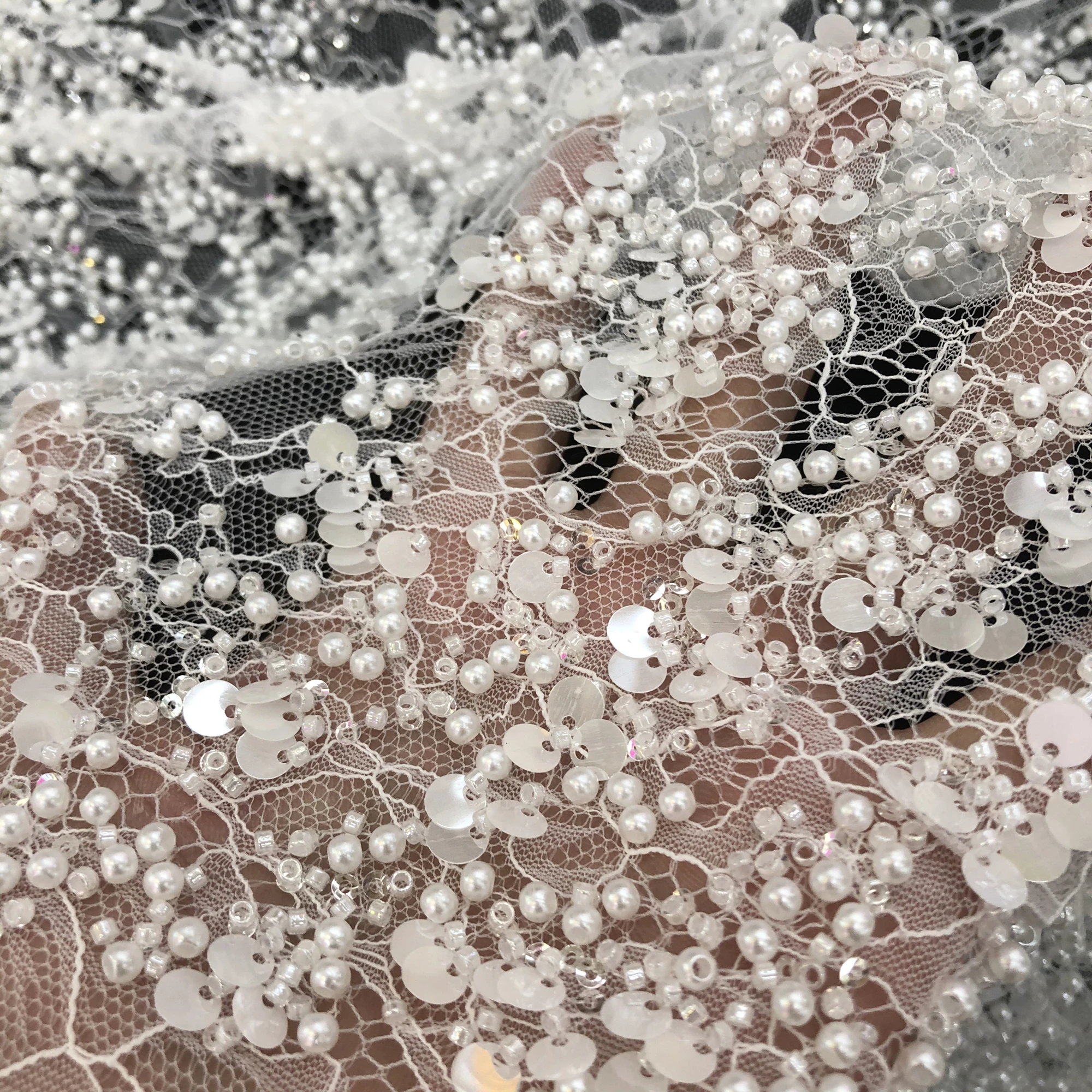 ประณีตสีขาว Sequin Pearl ภาษาฝรั่งเศสคำลูกไม้เย็บปักถักร้อยส่วนตัวงานแต่งงานชุดเดรสราตรีลูกไม้ผ้า