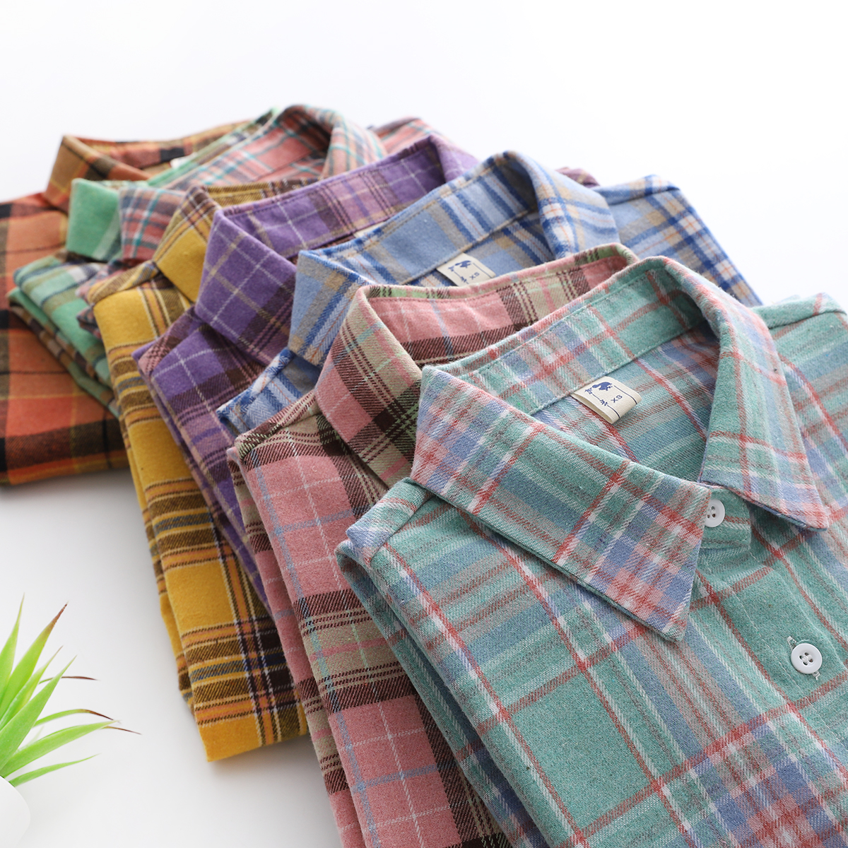 ブランドカジュアル女性のフランネルチェック柄シャツ 2023 秋の新ブティックレディースルーズブラウスとトップス女性長袖シャツ服