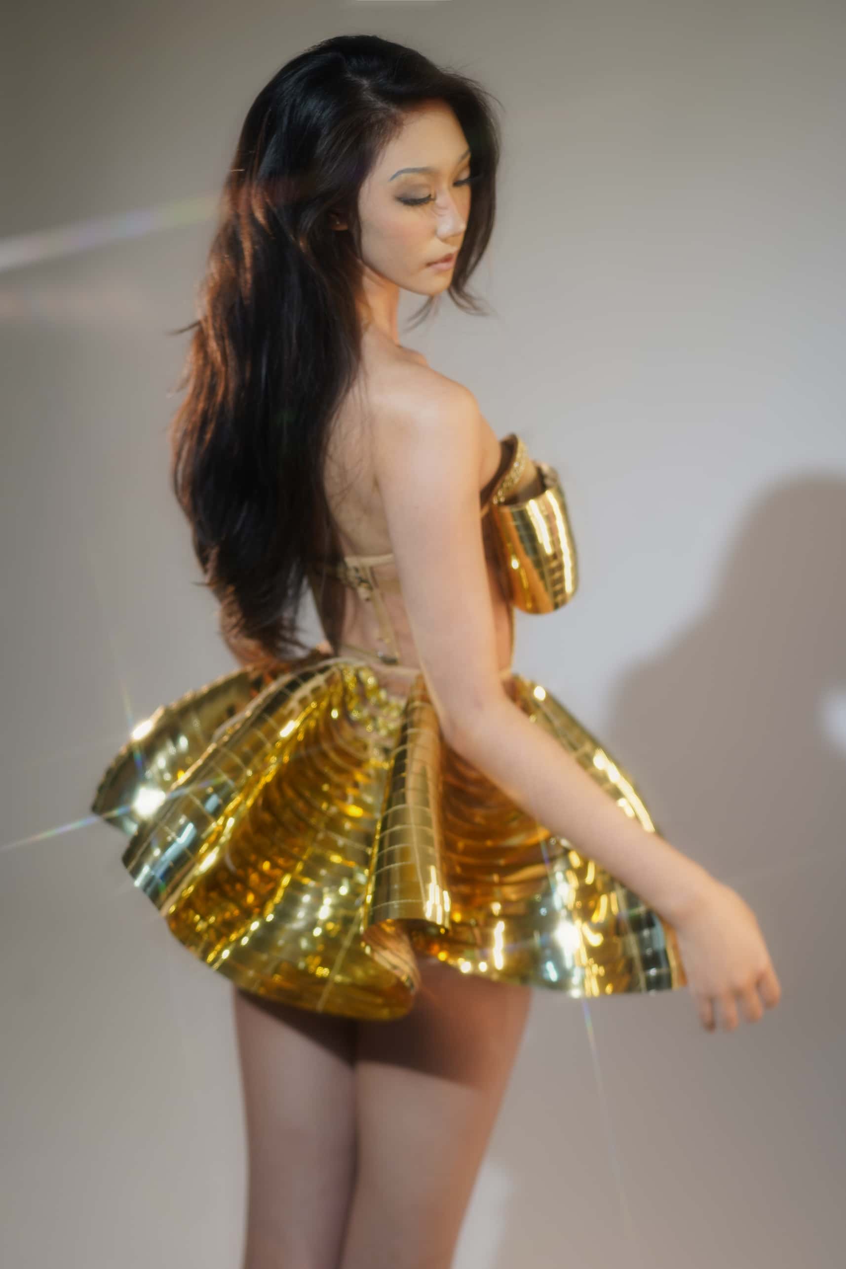 女性のためのゴールドスパンコールのパーティークラブコスチューム,セクシーなトップとスカート,ステージ2ピースの衣装セット,ダンサーのパフォーマンスウェア