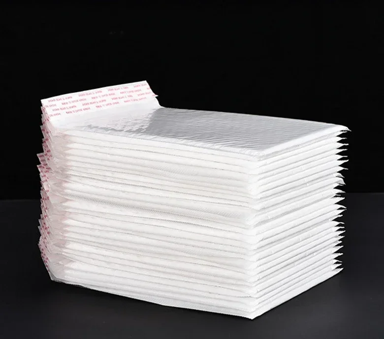 ขายส่ง10-50Pcs Bubble ซองสีขาวโฟมการจัดส่งกระเป๋า Poly Bubble Mailers Pad Self Seal ถุงบรรจุ11ซม.15ซม.23ซม.