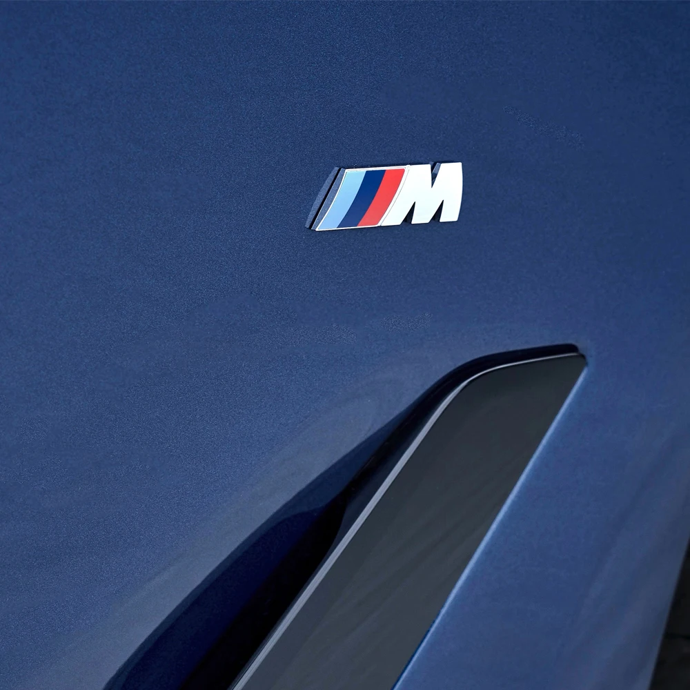 BMW M สัญลักษณ์ 3D ABS รถ Fender โลโก้ด้านหลังสติกเกอร์สําหรับ BMW E39 E46 E36 E90 G20 G30 E60 G22 F30 F20 X3 X5 X6 M อุปกรณ์เสริม