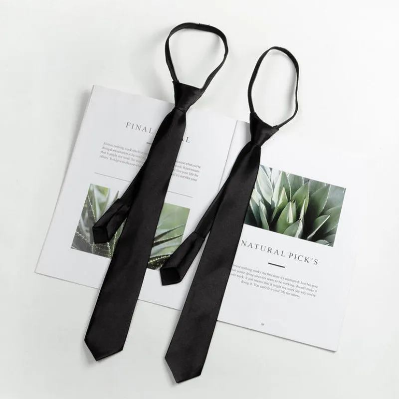 Corbatas negras Unisex con cremallera, corbatas Retro sedosas con cuello estrecho, pajarita delgada y suave para mujer, corbata de moda sencilla y elegante que combina con todo de estilo coreano