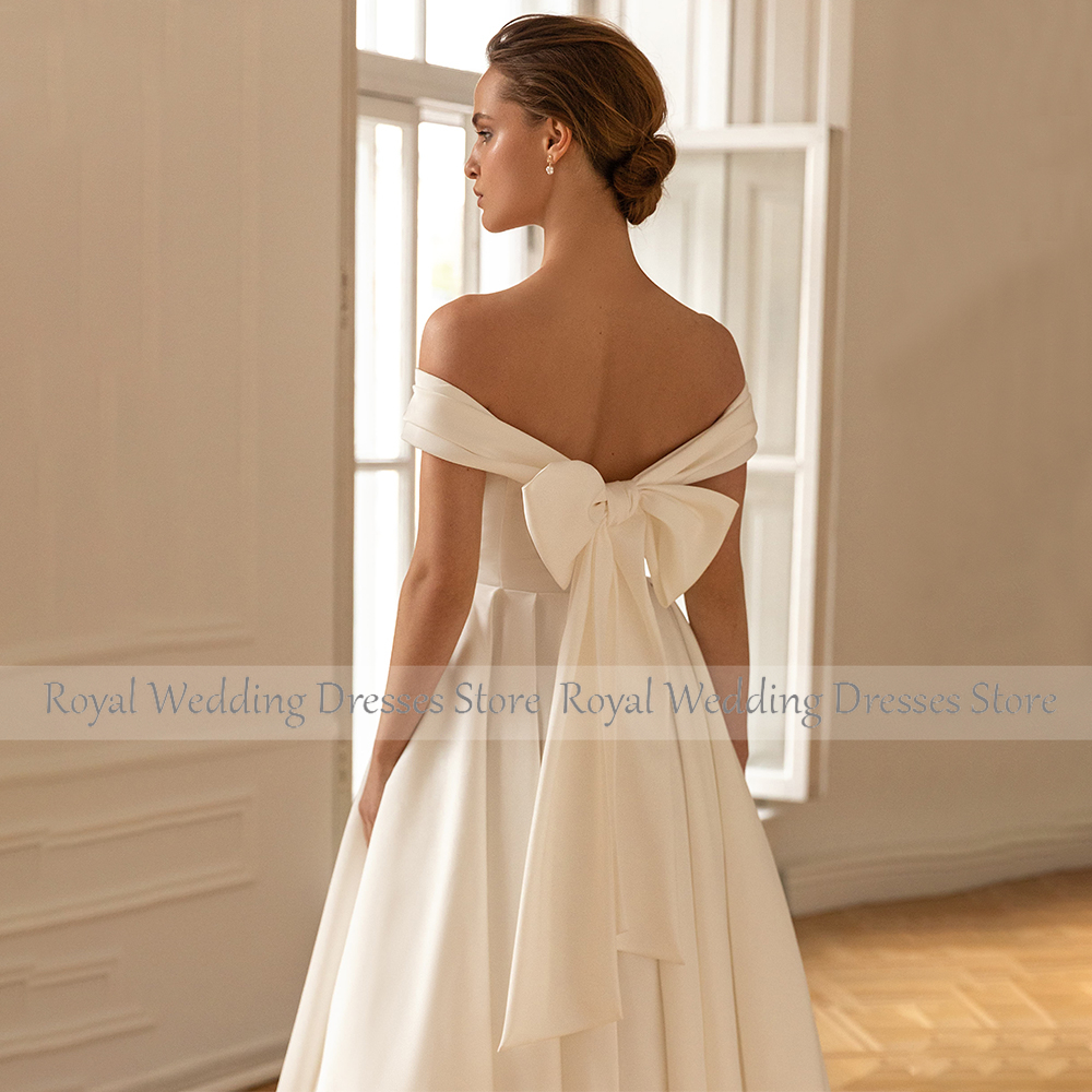 Abiti da sposa midi Abiti da principessa in raso avorio con spalle scoperte per la sposa Una linea alla caviglia con fiocco corto da sposa