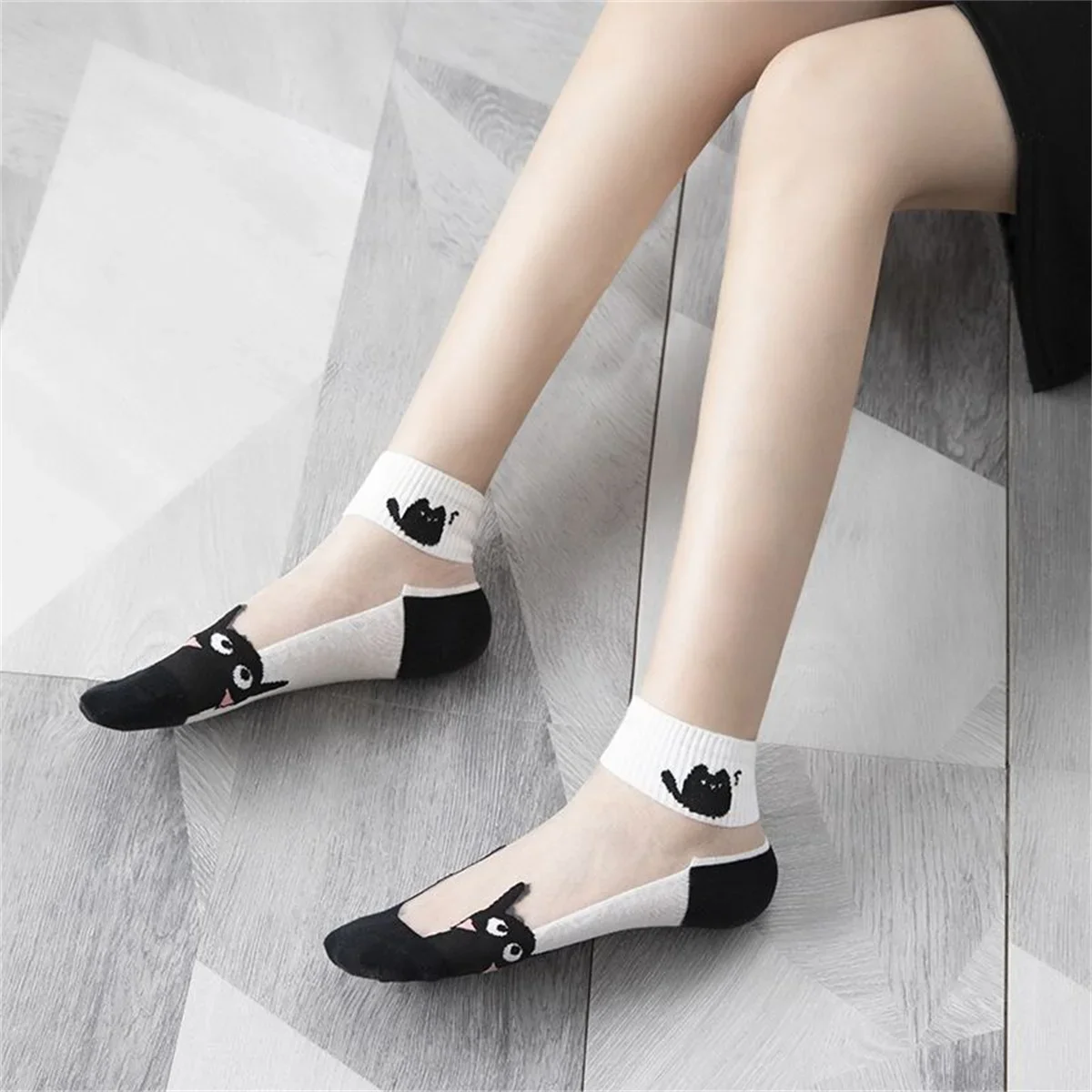 5 par/lote calcetines de verano calcetines femeninos transpirables de seda de cristal de gato blanco y negro calcetines cortos simples