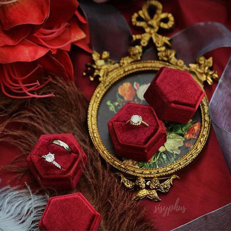 Vintage Hexagon Velvet Jewelry Double Ring Box Empty Case Holder for Engagement Wedding Ceremony Valentines Day Gift Organizer